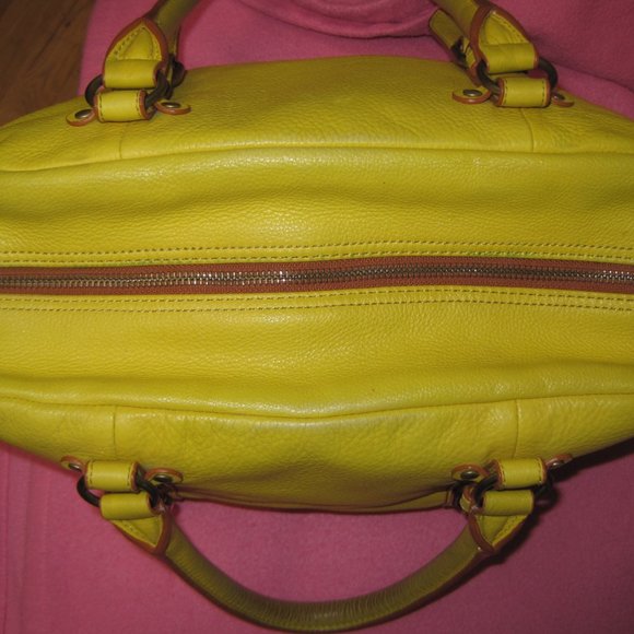hANDBAG - Picture 2 of 5